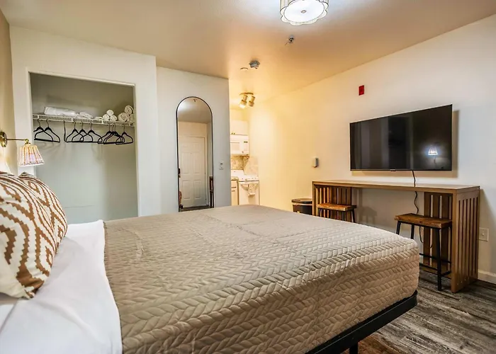 Cozy Retreat In For 2 Guests Tolleson