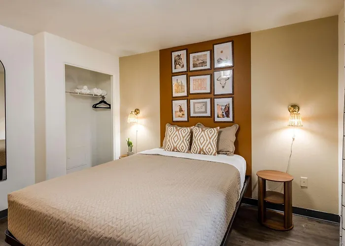 Apartment Cozy Retreat In For 2 Guests *