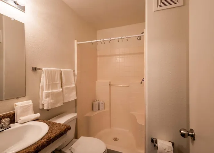 Cozy Retreat In For 2 Guests