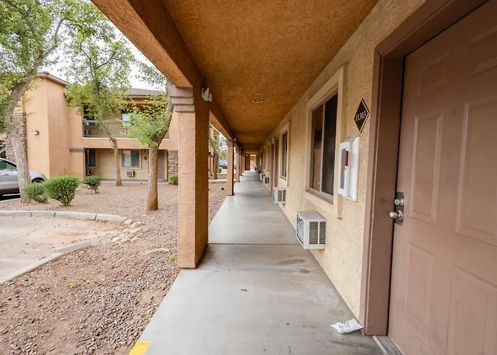 Cozy Retreat In For 2 Guests Apartment Tolleson